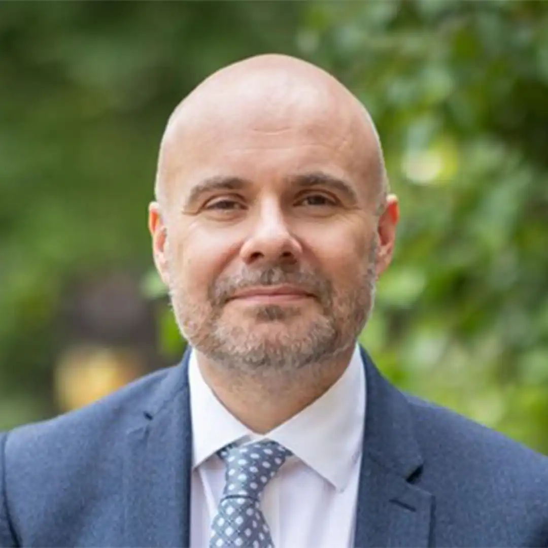 Duncan Burton